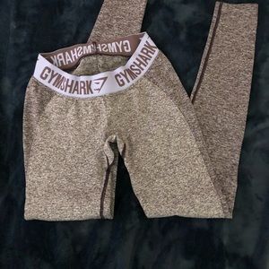 Gymshark flex leggings grayish / purple band small